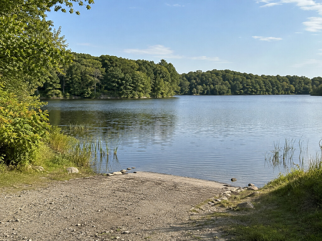 Silver Spring Lake Fishing and Boat Ramp Guide